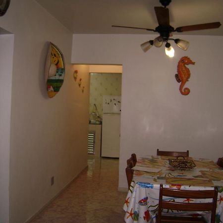 Apartamento Temporada Enseada Гуаружа Экстерьер фото