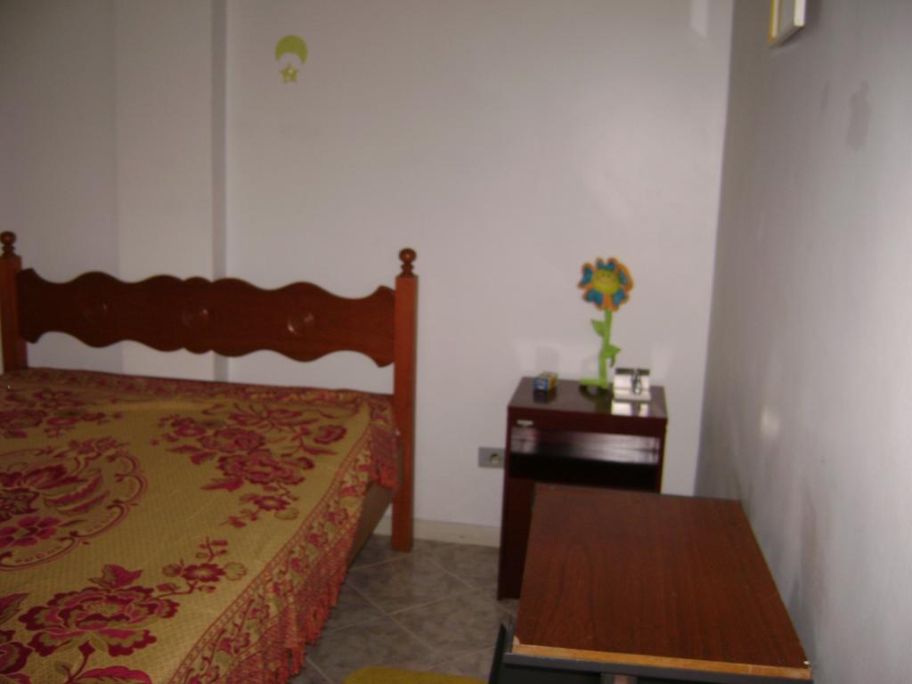 Apartamento Temporada Enseada Гуаружа Экстерьер фото