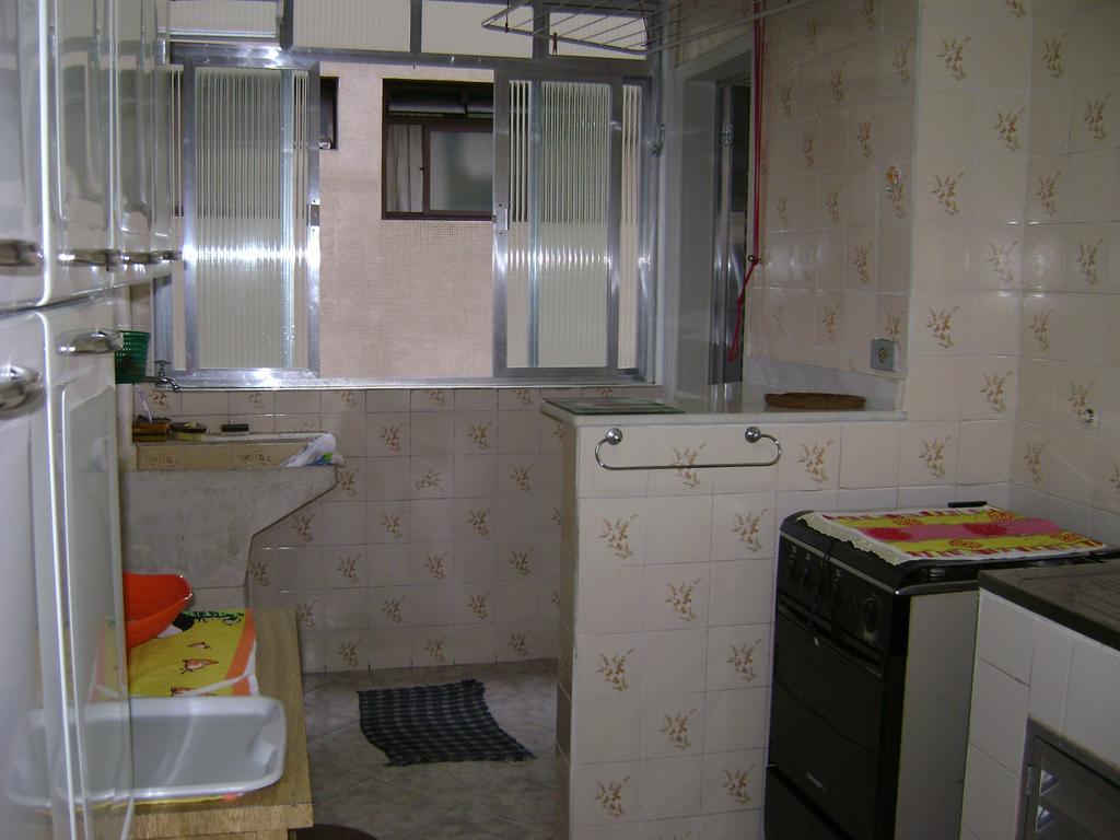 Apartamento Temporada Enseada Гуаружа Экстерьер фото